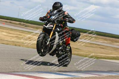 media/Apr-26-2024-TrackDaz (Fri) [[c4b677d280]]/B Group/120pm (Wheelie Bump)/